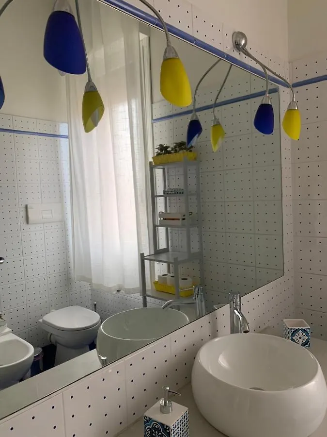 Casa di Vanessa Bologna 0*,  Italia